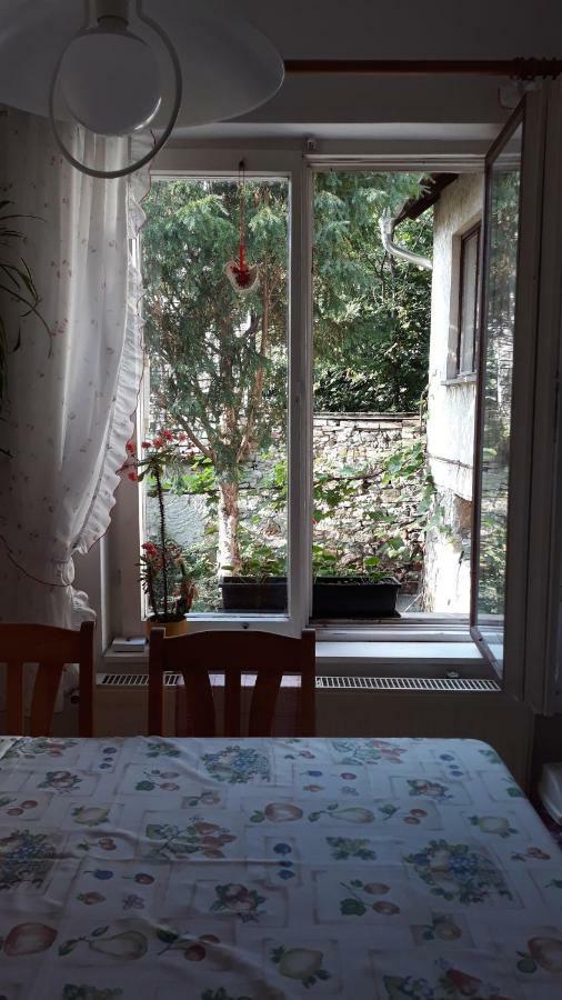 Eva Vendeghaz Villa Тата Екстериор снимка