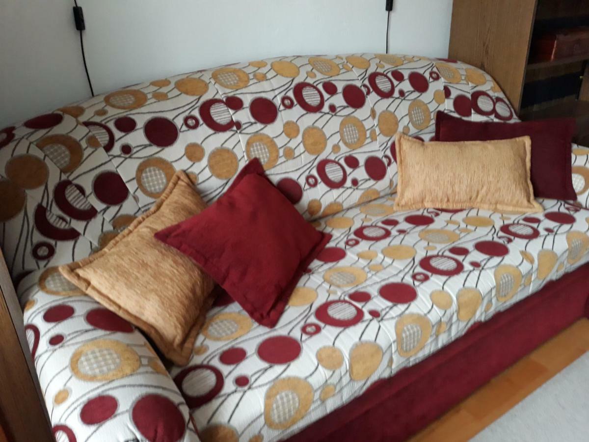 Eva Vendeghaz Villa Тата Екстериор снимка